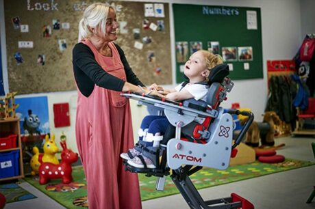 Atom: 6 ay – 4 yaş arası kullanıcılar için modüler oturma sistemi Atom: 6 ay – 4 yaş arası kullanıcılar için modüler oturma sistemi